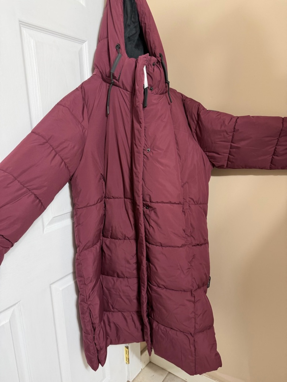NWT Women’s Maroon Marikoo extra long puffy winter coat, XXL